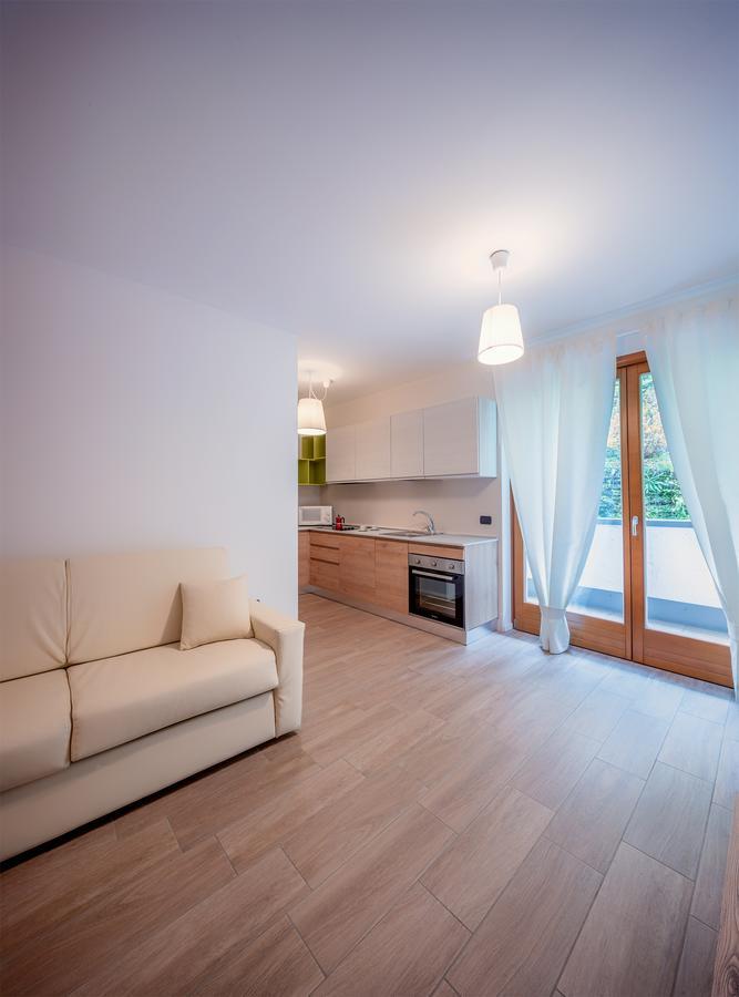 Residenza Finestra Sul Parco Apartment Comano Terme Exterior foto